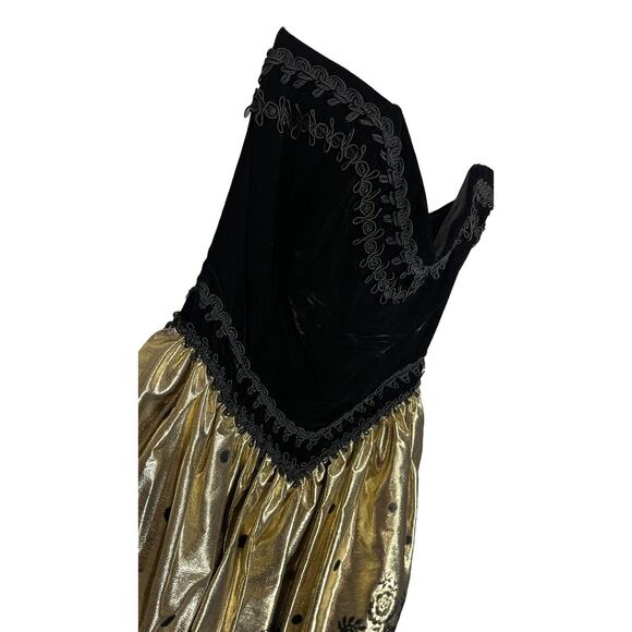 Jessica McClintock Black and Gold Prom Dress - Picture 2 of 6